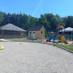 Vikendica, Bazen, Sedrvan, Rafting Na Uni, Quad Nyaraló Bihać