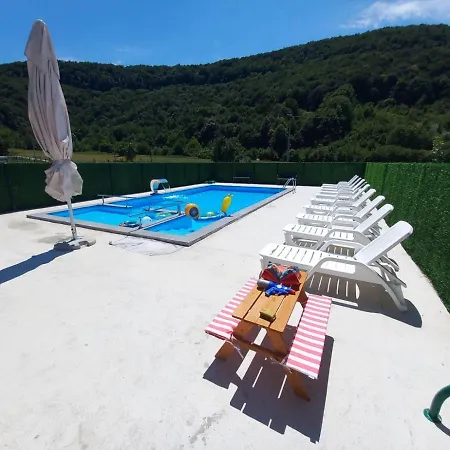 Vikendica, Bazen, Sedrvan, Rafting Na Uni, Quad