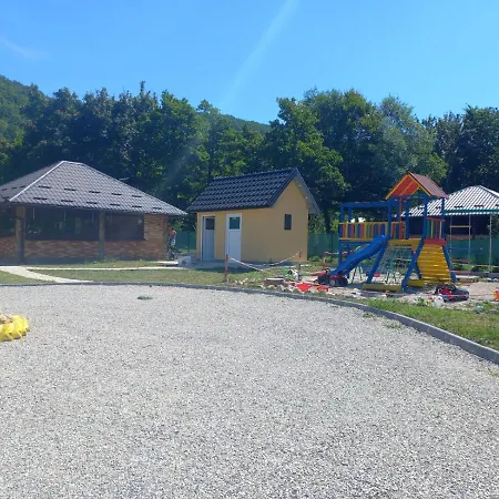 Vikendica, Bazen, Sedrvan, Rafting Na Uni, Quad Holiday home Bihac