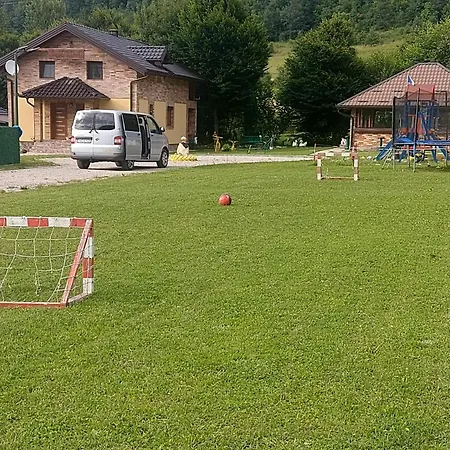 Vikendica, Bazen, Sedrvan, Rafting Na Uni, Quad