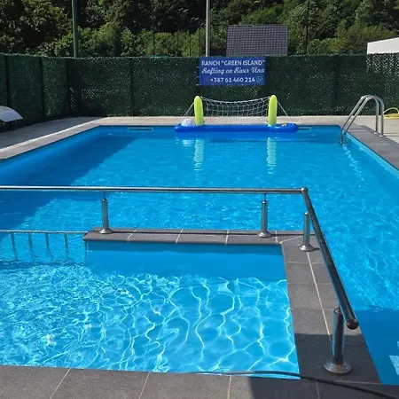 Vikendica, Bazen, Sedrvan, Rafting Na Uni, Quad *