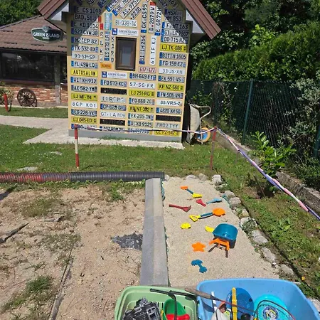 Vikendica, Bazen, Sedrvan, Rafting Na Uni, Quad Holiday home *