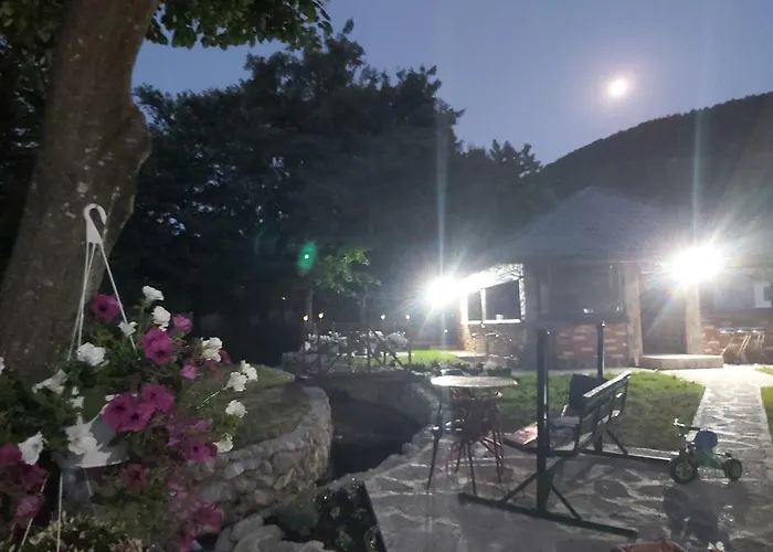 Vikendica, Bazen, Sedrvan, Rafting Na Uni, Quad 度假居