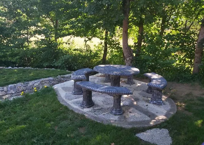 Vikendica, Bazen, Sedrvan, Rafting Na Uni, Quad * Bihać